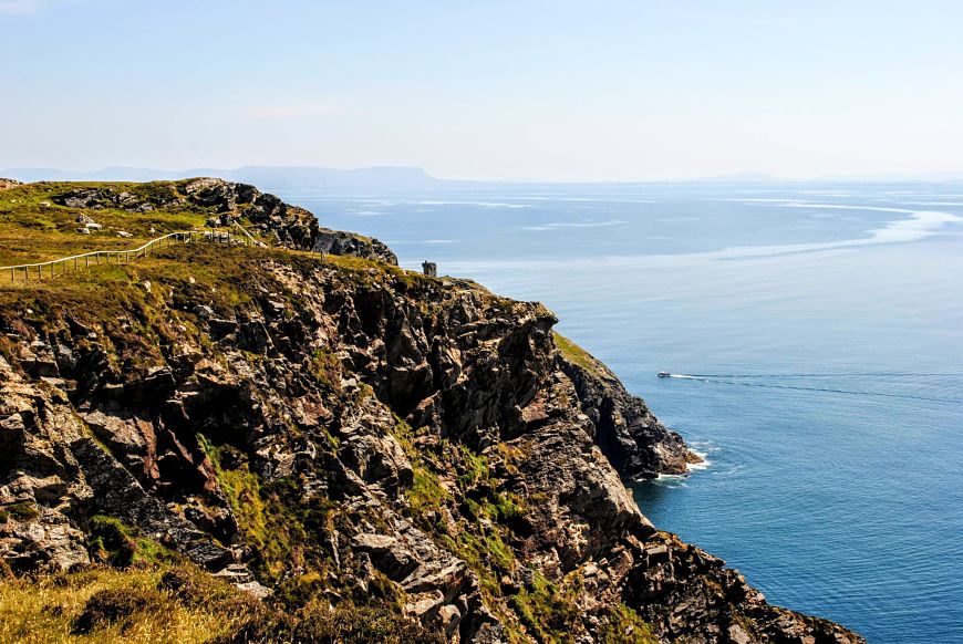 Slieve League signal towers