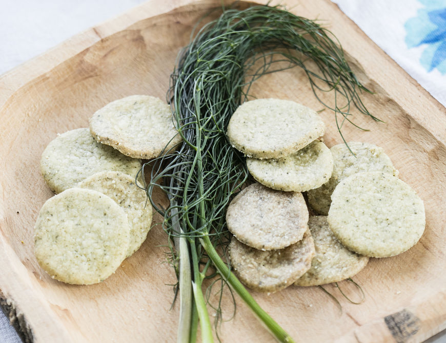 Fennel and kelp cookies - seaweed foraging