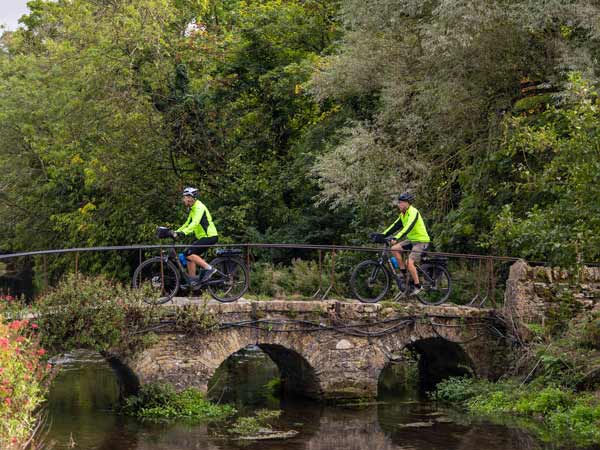 E bike The Cotswolds Wilderness Ireland